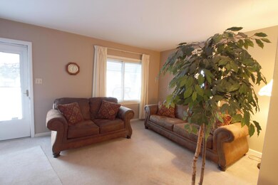 562 Westphal Ave, Columbus, OH 43213 - photo 4