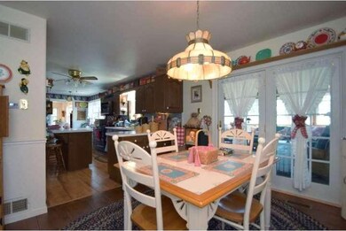 49 W Linfield Trappe Rd, Royersford, PA 19468 - photo 6