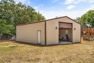 141 Mill Crossing Ln, Springtown, TX 76082 - photo 3