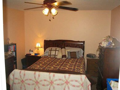 816 Cook Hill Rd, Danielson, CT 06239 - photo 5