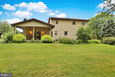 5174 Mill Rd, Emmaus, PA 18049 - photo 6