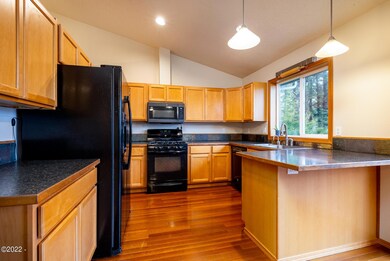 1939 SE Port Dr, Lincoln City, OR 97367 - photo 5