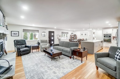 201 E Ohio St, Waynesfield, OH 45896 - photo 6