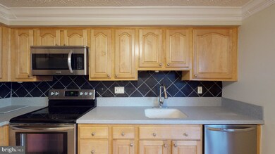 1042 Vine St, Baltimore, MD 21223 - photo 5