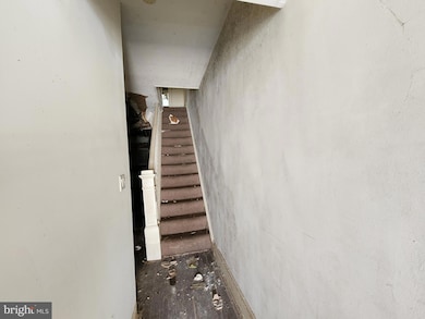 8 N Bentalou St, Baltimore, MD 21223 - photo 3