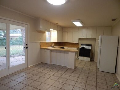 1500 Pettit Dr, Tyler, TX 75701 - photo 4