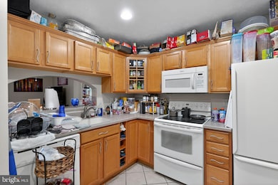 4922 Wealding Way, Oxon Hill, MD 20745 - photo 5