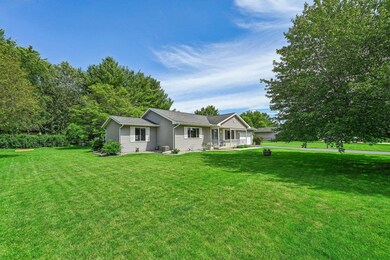 302 Rose St, Belleville, WI 53508 - photo 2