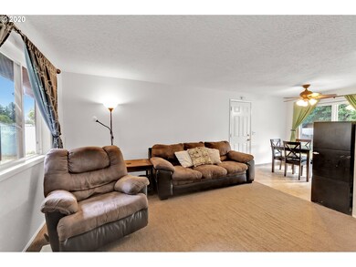 Living Room/Dining Room
