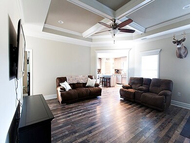 211 Bailey Cir, Thomasville, GA 31757 - photo 2