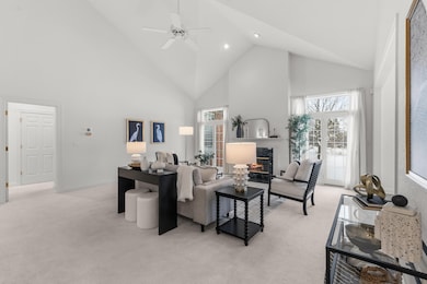 10946 N Essex Dr, Mequon, WI 53092 - photo 5