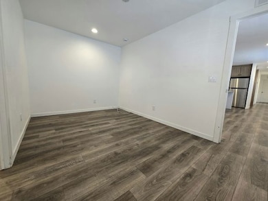 3401 N Walnut Rd unit 304, Las Vegas, NV 89115 - photo 6