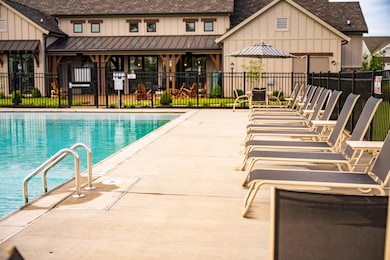 tu0_tuscany_community_0fh9265-HDR