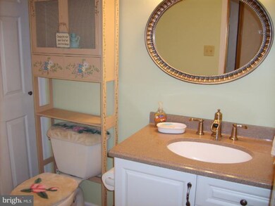 18 Heather Ln, Slanesville, WV 25444 - photo 6