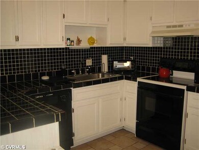 Kitchen - Love this kitchen!  Mrs. Clean lives her