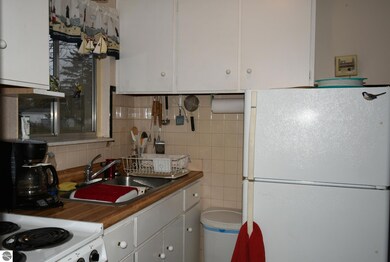 114 Stockman St, Oscoda, MI 48750 - photo 2