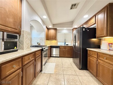 4634 Mission Meadow Cir, Las Vegas, NV 89139 - photo 6
