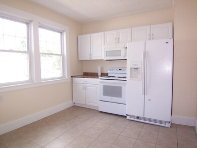 13 Cushing Ave, Nashua, NH 03064 - photo 4