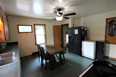 401 N West St, Fort Branch, IN 47648 - photo 4