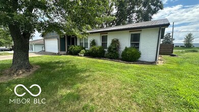 1313 Brookside Dr, Columbus, IN 47201 - photo 2