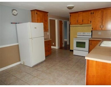 139 Allen Ave unit 1, Cranston, RI 02910 - photo 5