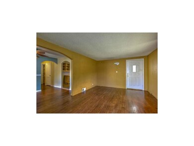 Easy access to the kitchen from the living room
