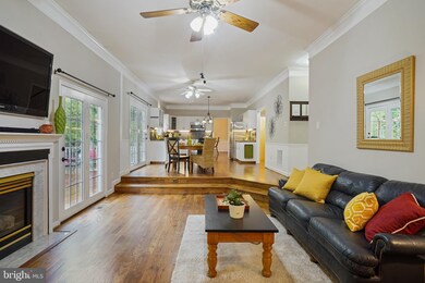 21521 Manor View Cir, Germantown, MD 20876 - photo 7