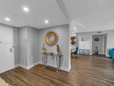 Hillcrest No 25 unit 907, Hollywood, FL 33021 - photo 4