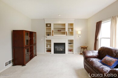 2217 Beatrice Dr NE unit 5, Grand Rapids, MI 49505 - photo 3