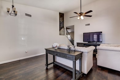 3330 E Windmere Dr-10