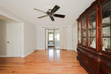 143 Concord St, Nashua, NH 03064 - photo 4