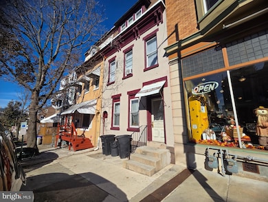 1039 Washington St, Reading, PA 19601 - photo 2