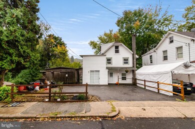 124 E Wyomissing Ave, Mohnton, PA 19540 - photo 2