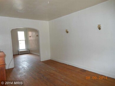 4006 Woodridge Rd, Baltimore, MD 21229 - photo 2