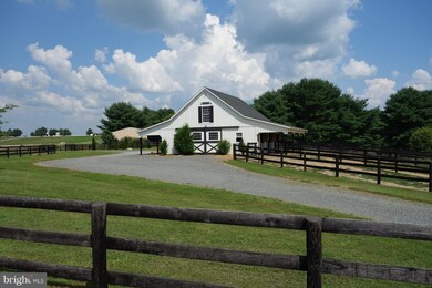 19394 Colchester Rd, Purcellville, VA 20132 - photo 6