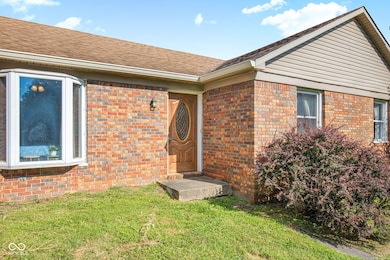 243 Plainview Dr, Avon, IN 46123 - photo 3