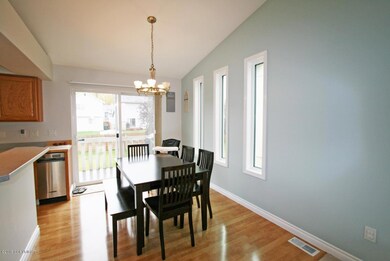 8755 little brook5