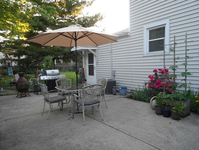 708 N Kenilworth Ave, Elmhurst, IL 60126 - photo 3