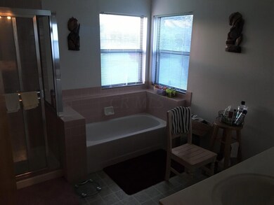 869 Falkirk Ct-6