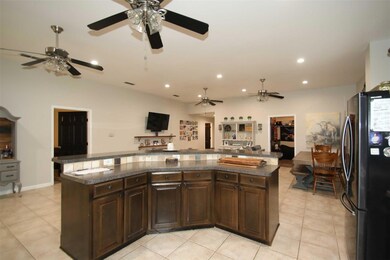 5710 Thousand Oaks Dr, Joshua, TX 76058 - photo 7