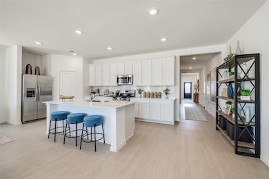 8310 Amber Summit Ln, Angleton, TX 77515 - photo 2