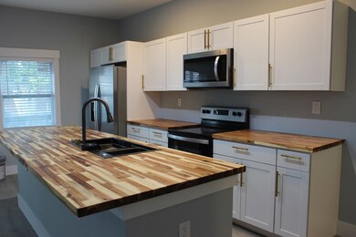 1215 E Waldburg St, Savannah, GA 31404 - photo 5