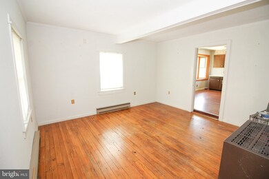 223 Frogtown Ln, Edinburg, VA 22824 - photo 2