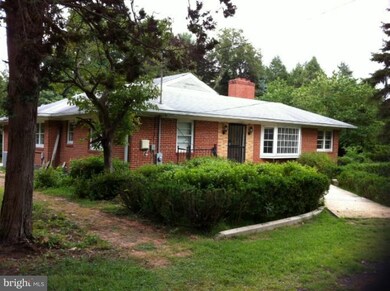 14632 Peach Orchard Rd, Silver Spring, MD 20905 - photo 3