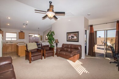 02 Family Room