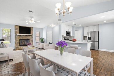 7653 Gregory Dr, Jacksonville, FL 32210 - photo 5