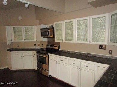 11 Stuart St, Seabrook, SC 29940 - photo 6