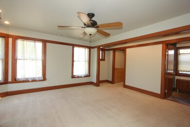 1027 Gunderson Ave, Oak Park, IL 60304 - photo 2