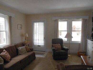 524 E Locust St, Bethlehem, PA 18018 - photo 4