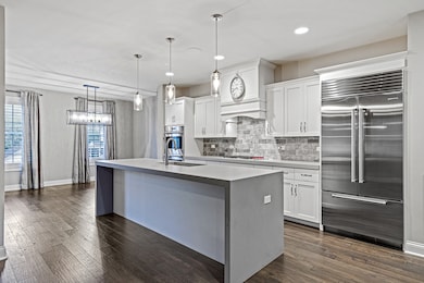 130 S Washington St, Wheaton, IL 60187 - photo 5